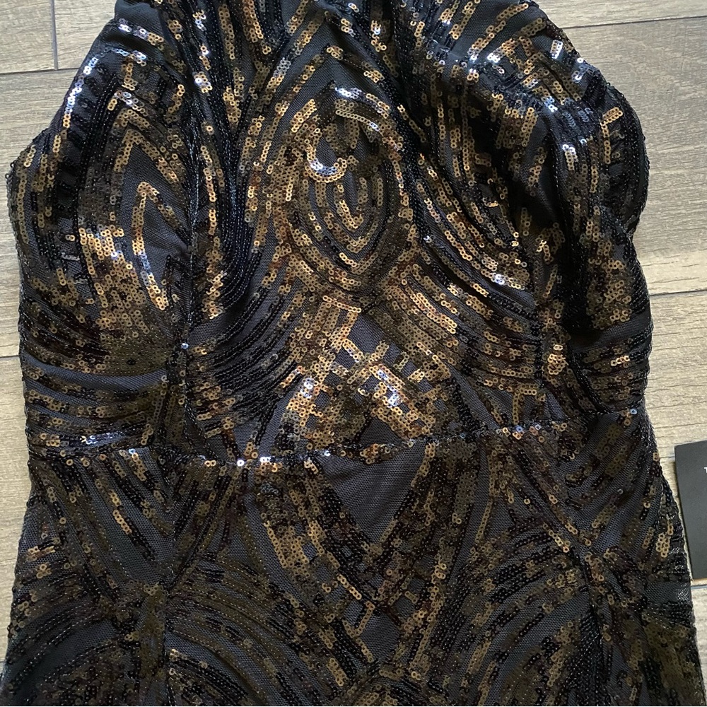 NWT || Lulus || Sequin High Neck Mini Dress Size L - Picture 3 of 11